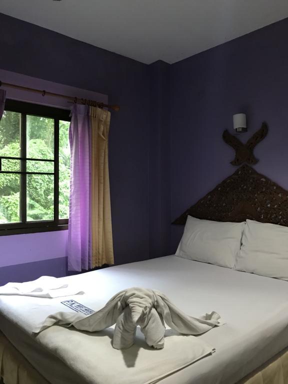P.N. Guesthouse Krabi town Dış mekan fotoğraf